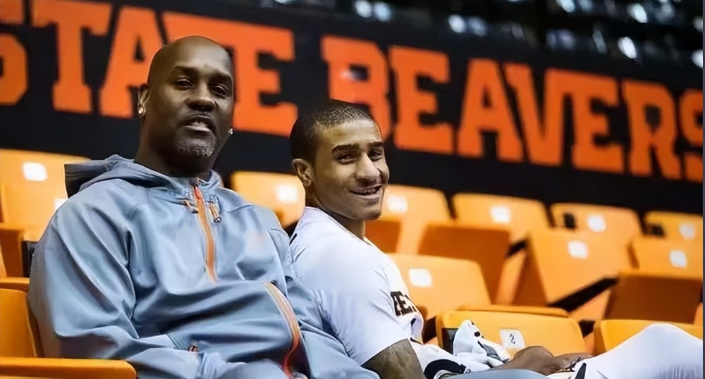 让我们一同 让我们一同