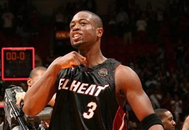 将镜头拉近 将镜头拉近