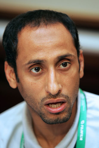 边翼卫压上 边翼卫压上